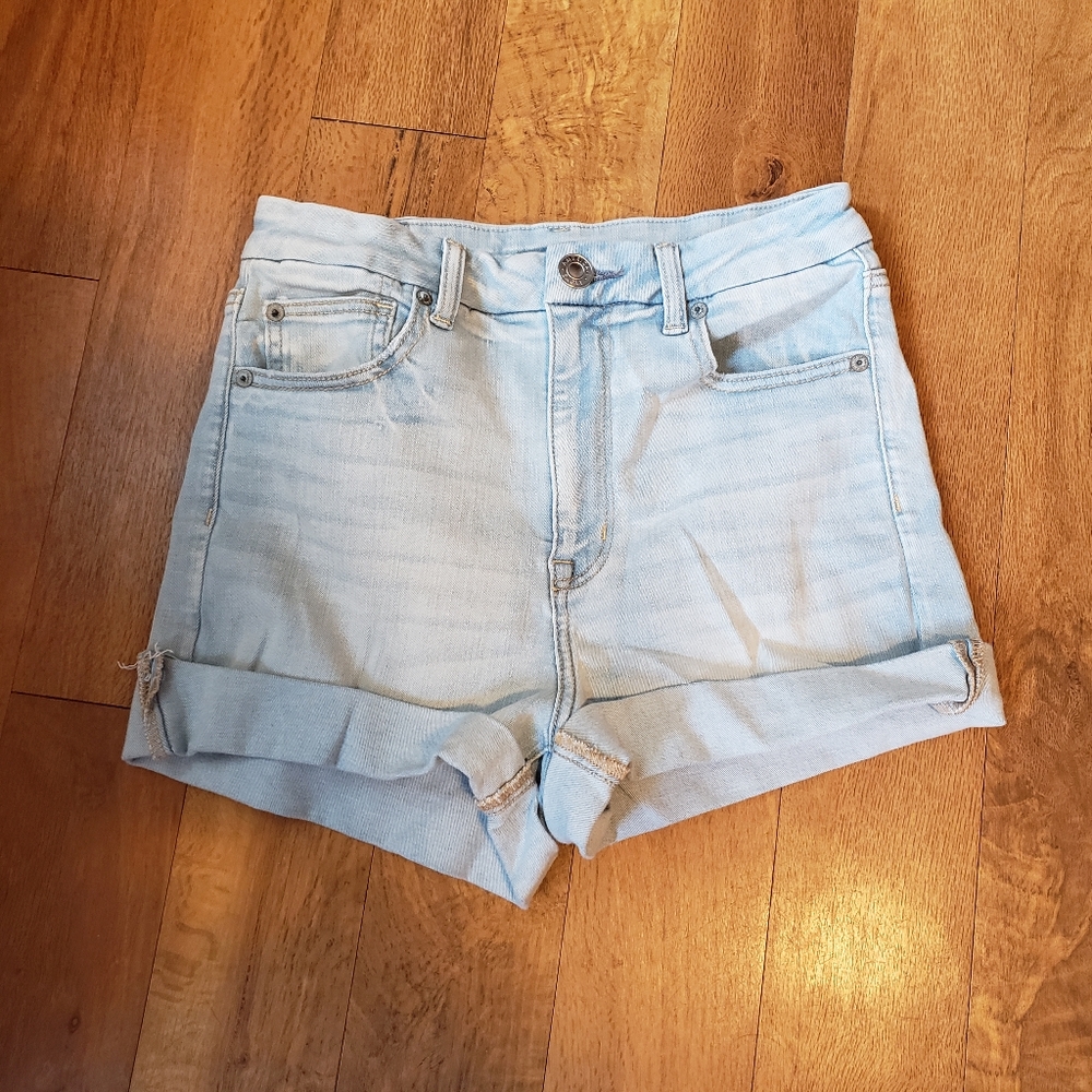 American Eagle Light Blue Denim Women's Shorts Next Level Stretch Size 8